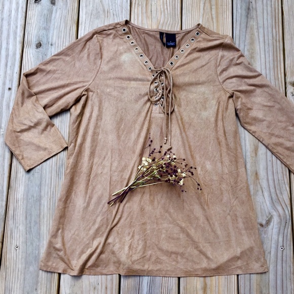 new directions Tops - 🌾 New Directions Felt Style Blouse